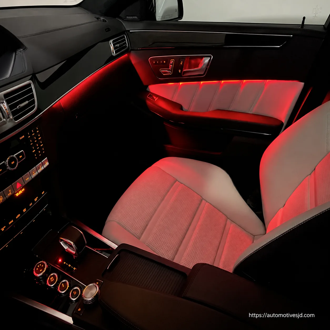 C218 / X218 CLS active ambient lighting installed effect