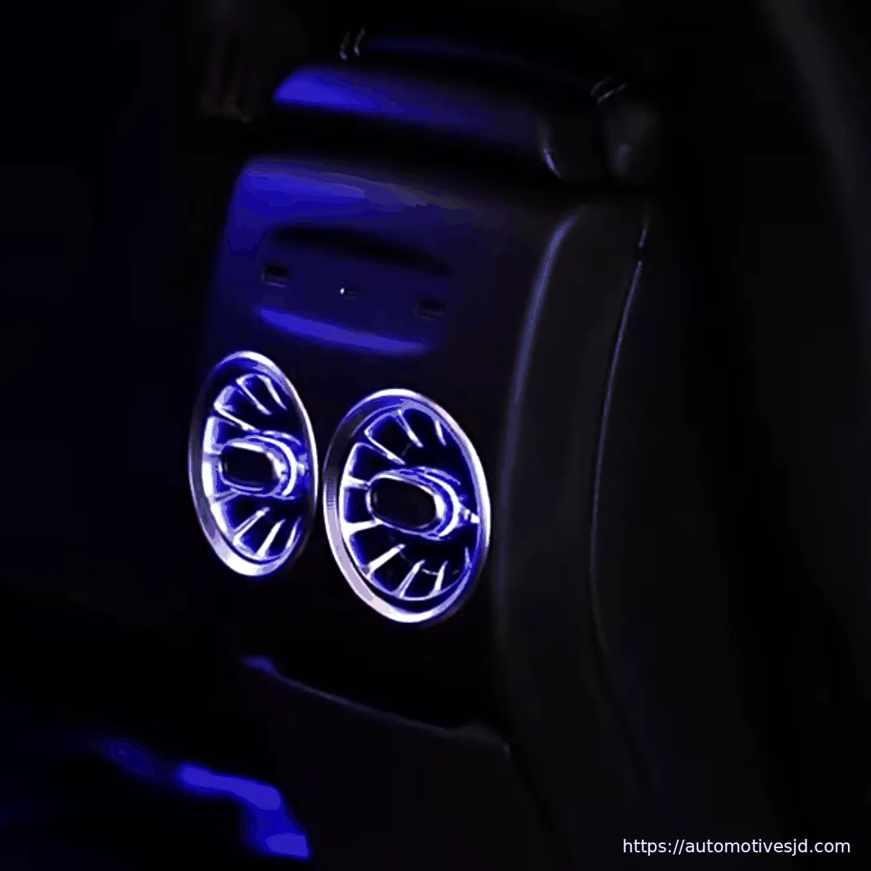 W176 A-Class rear air outlet ambient lighting effect