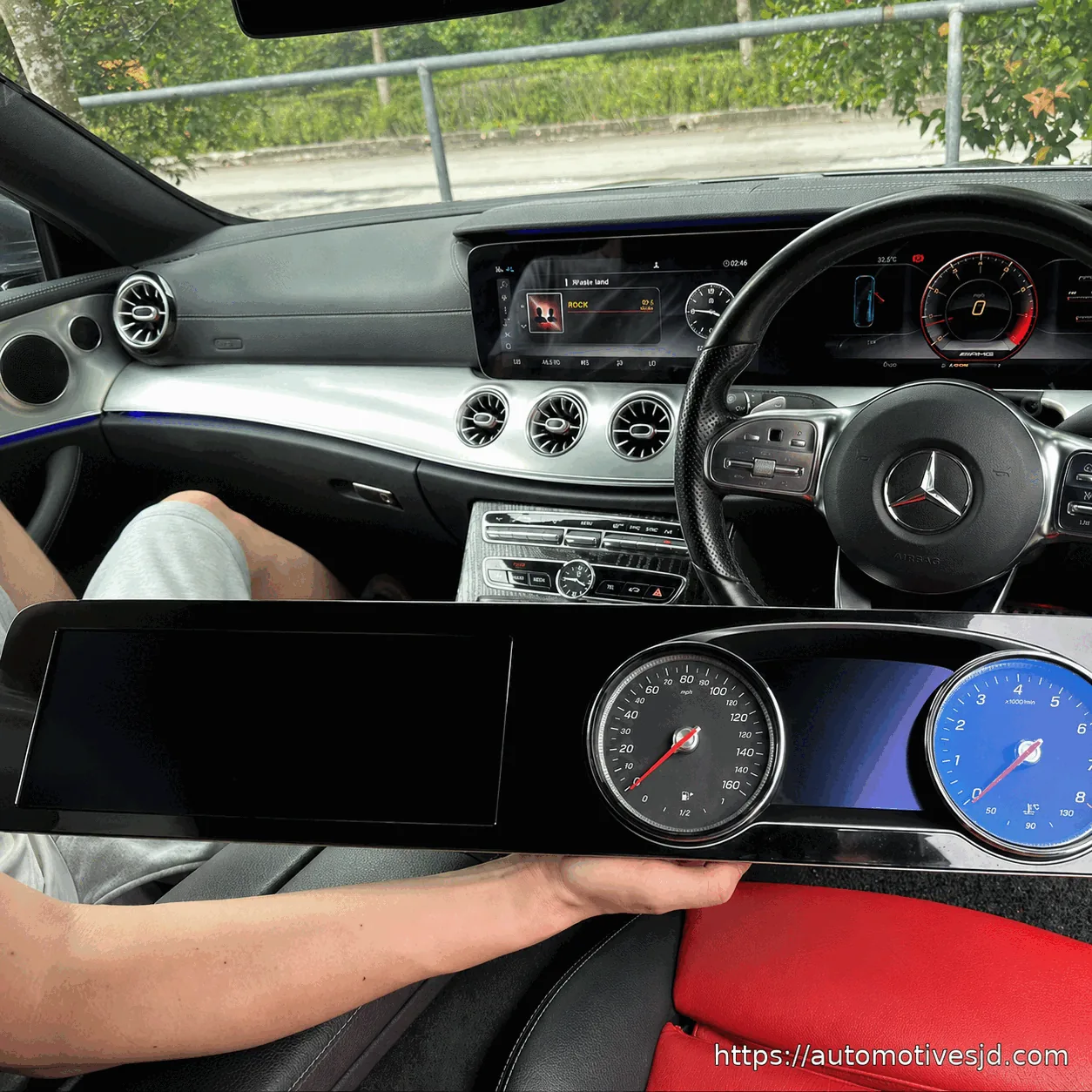 W213 widescreen digital instrument cluster installed effect