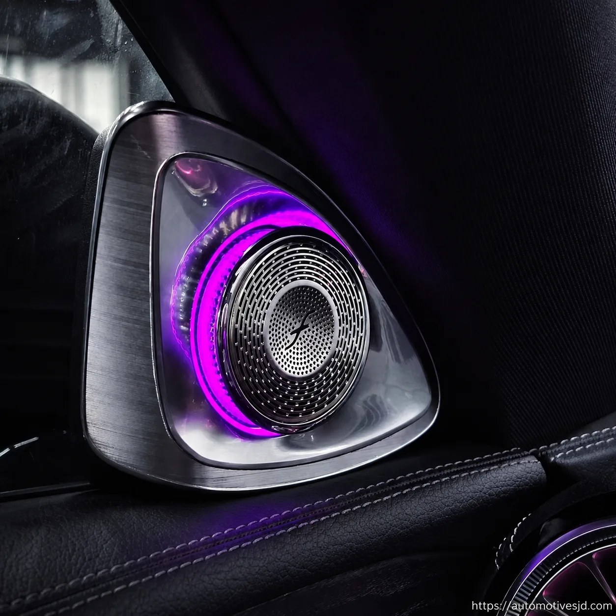 X156 GLA 4D rotating tweeter installed effect