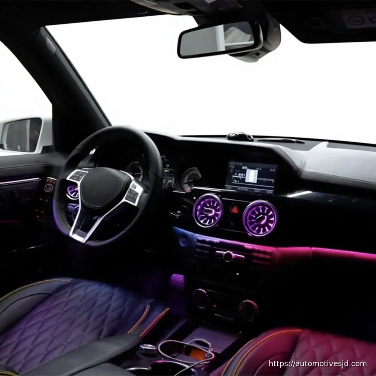 X204 GLK interior ambient lighting overview